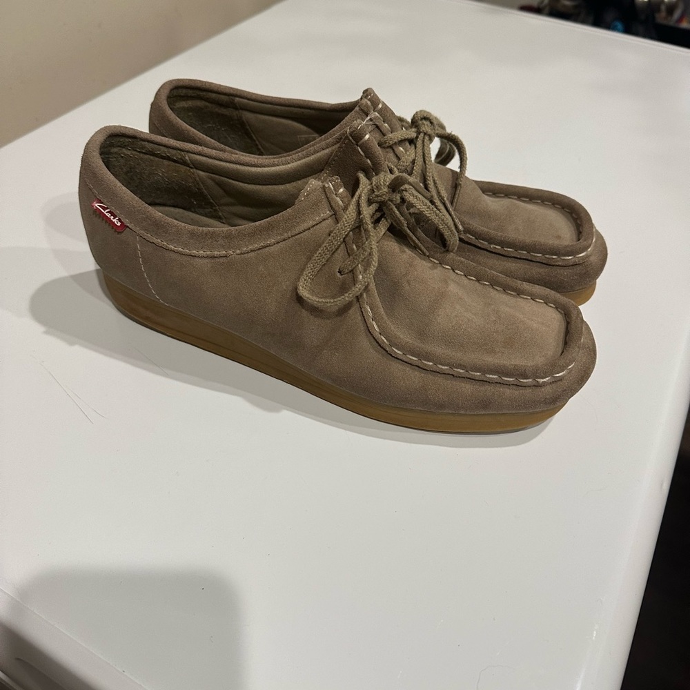 Clark’s clogs